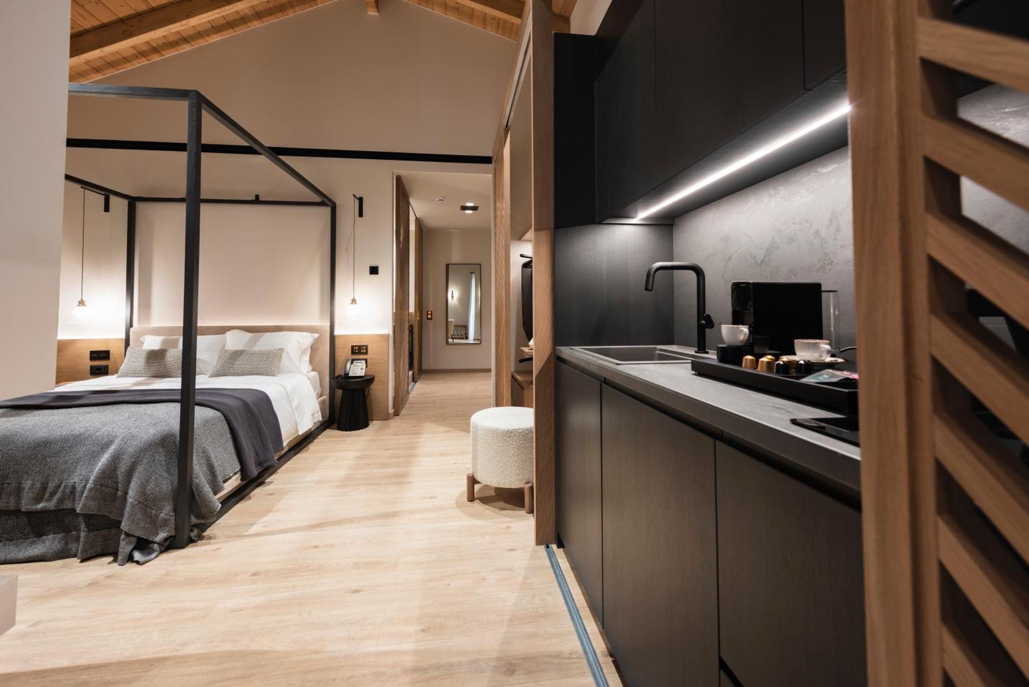 Revi Mountain Resort Boutique Hotel 卡拉维塔 客房 照片
